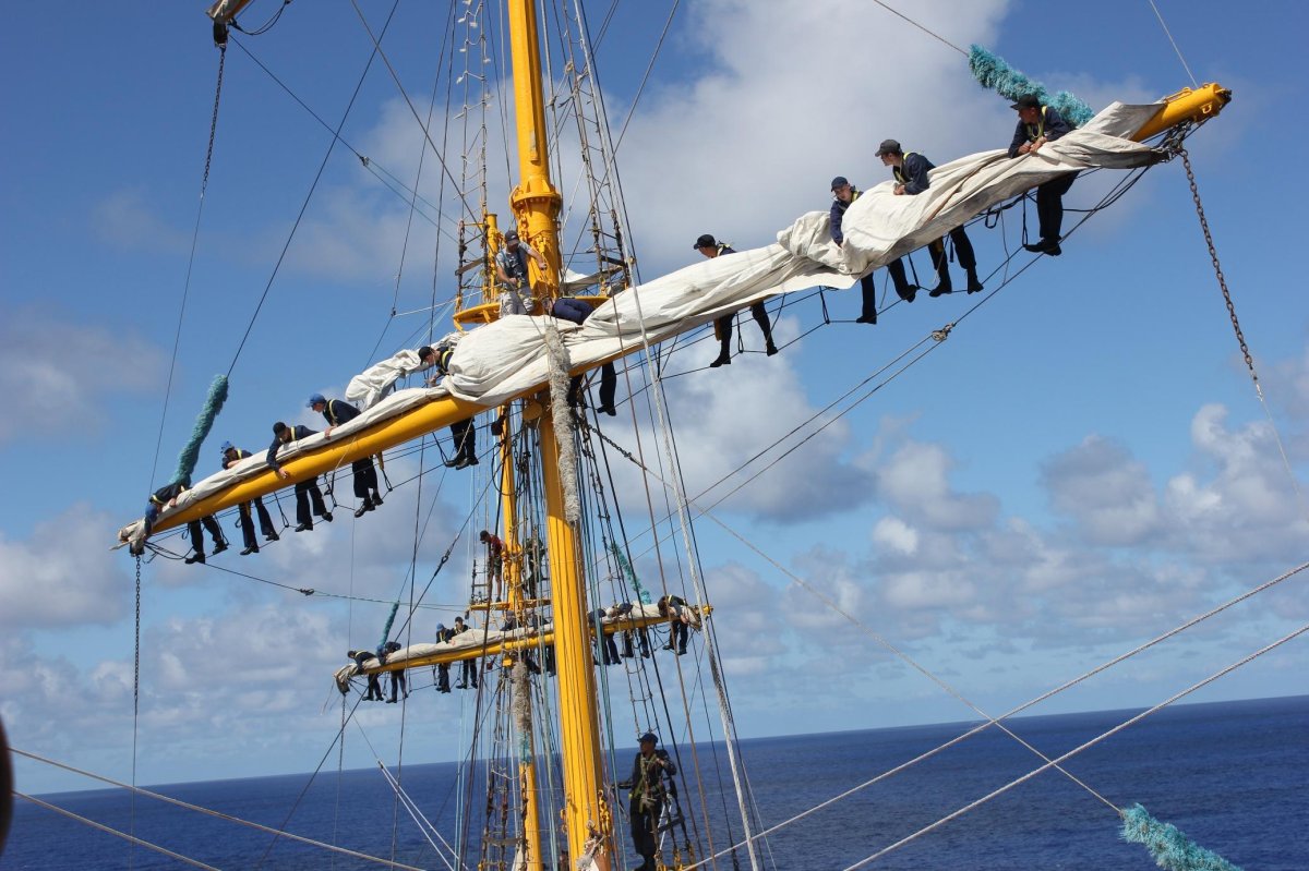 Парусный корабль Крузенштерн