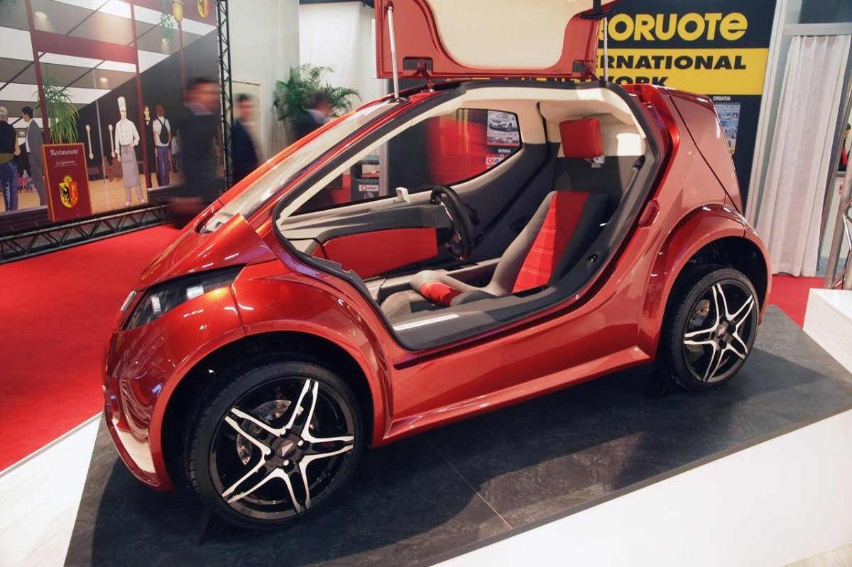 Одноместный электромобиль Colibri