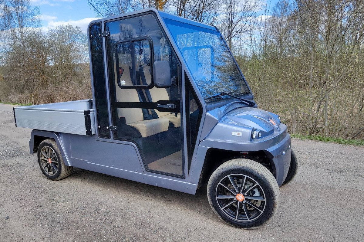 Грузовой электромобиль