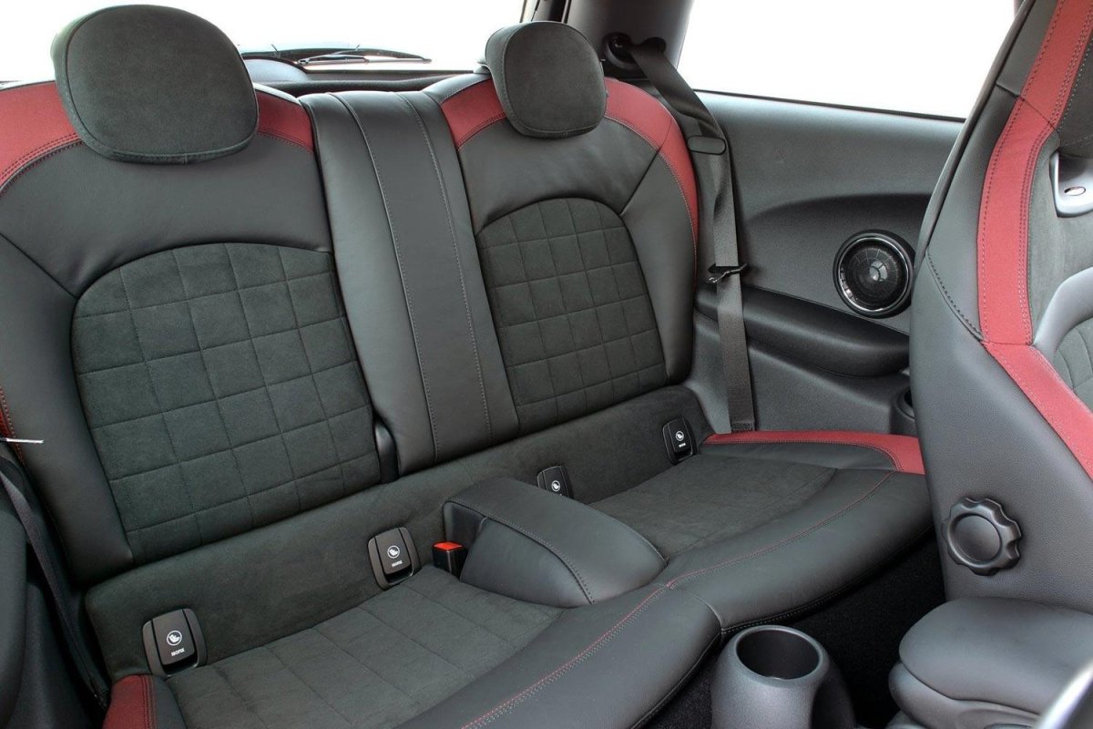 Mini Cooper салон сзади