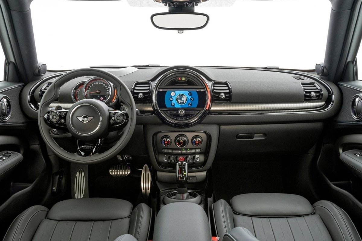 Мини Купер Кантримен 2020 салон