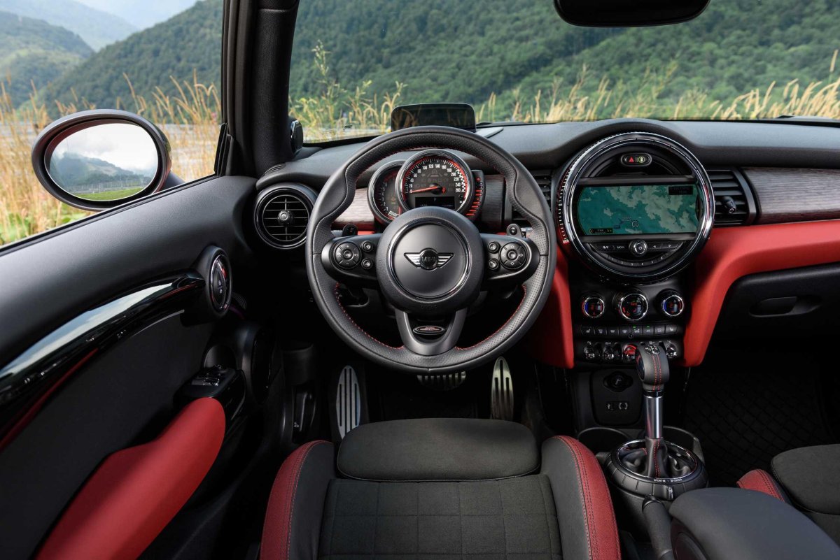 Мини Купер 2021 салон