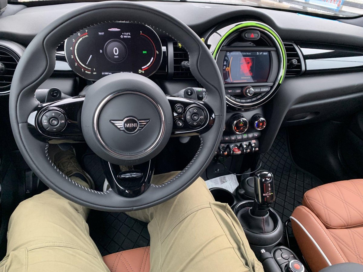 Mini Cooper 2022 салон