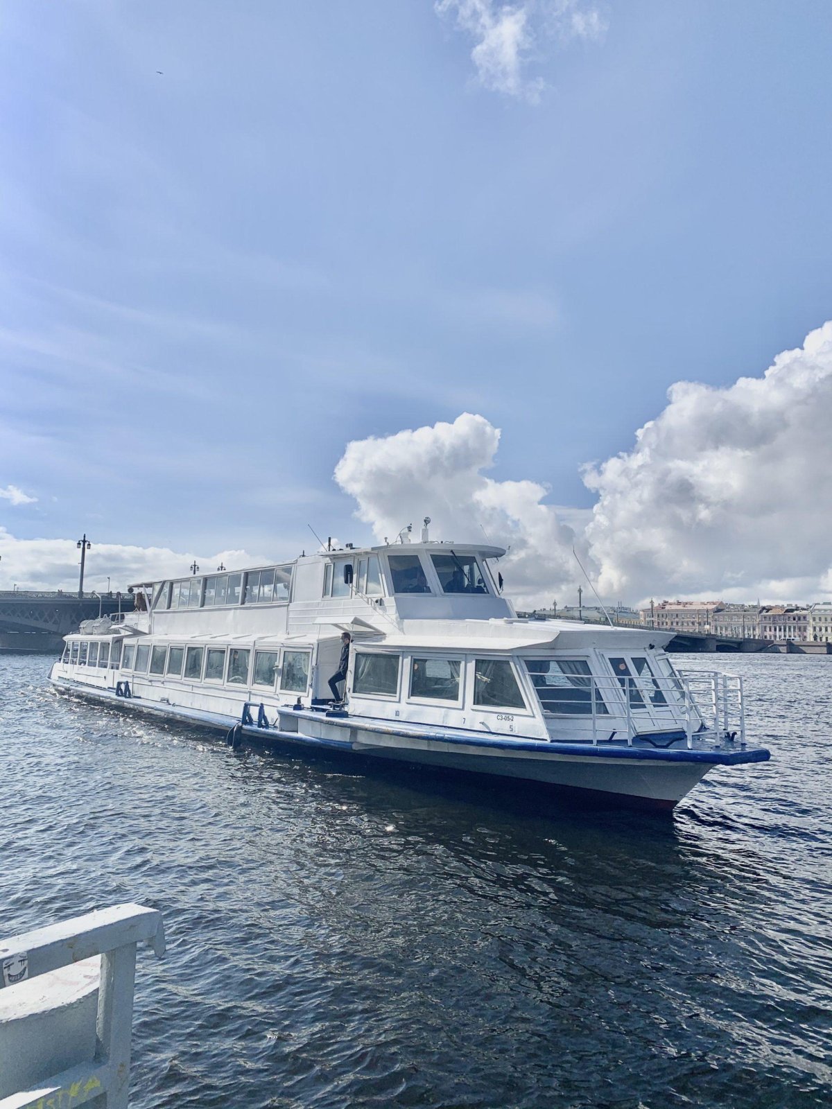 Теплоход Москва 178