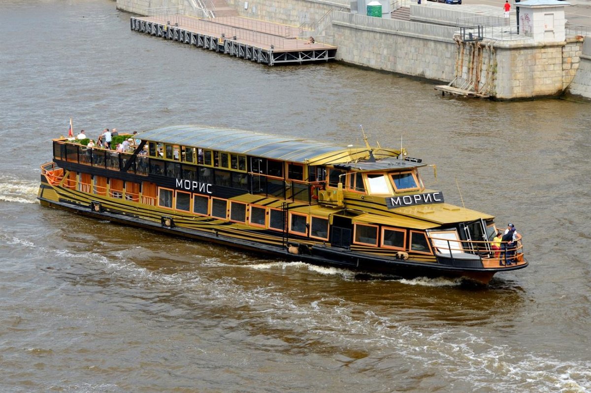 Теплоход Морис Москва