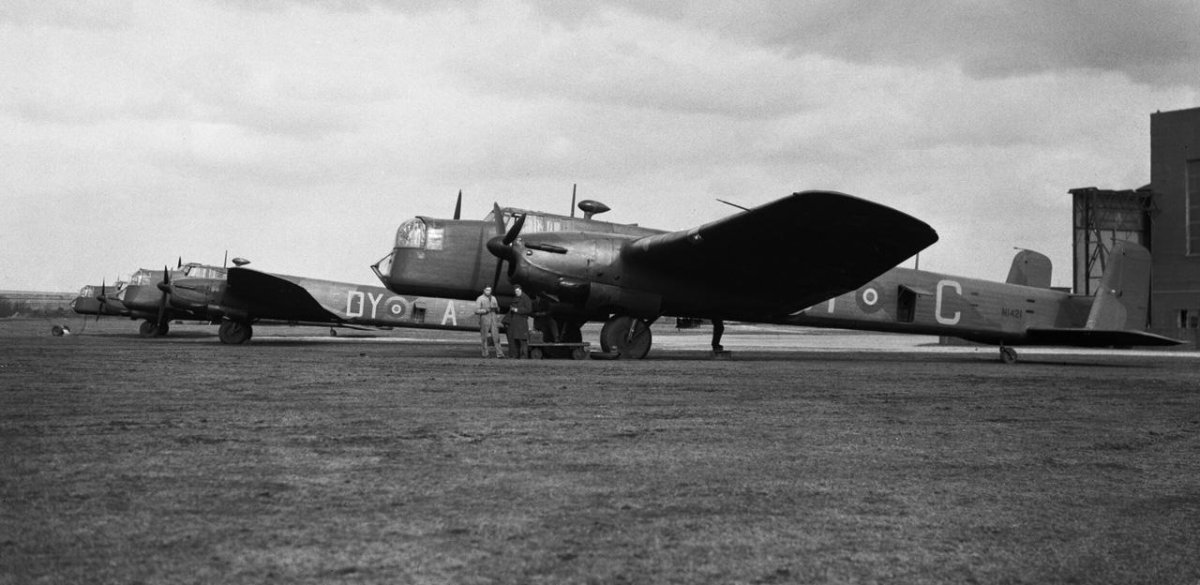 Armstrong Whitworth AW.38 "Whitley", бомбардировщик