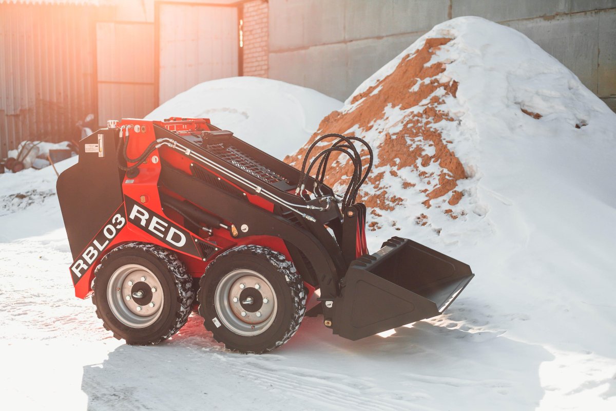Телескопический погрузчик Redstar t200