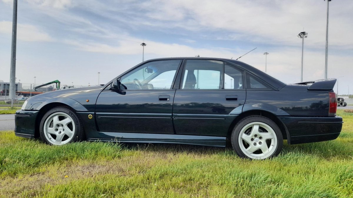 Опель Лотус