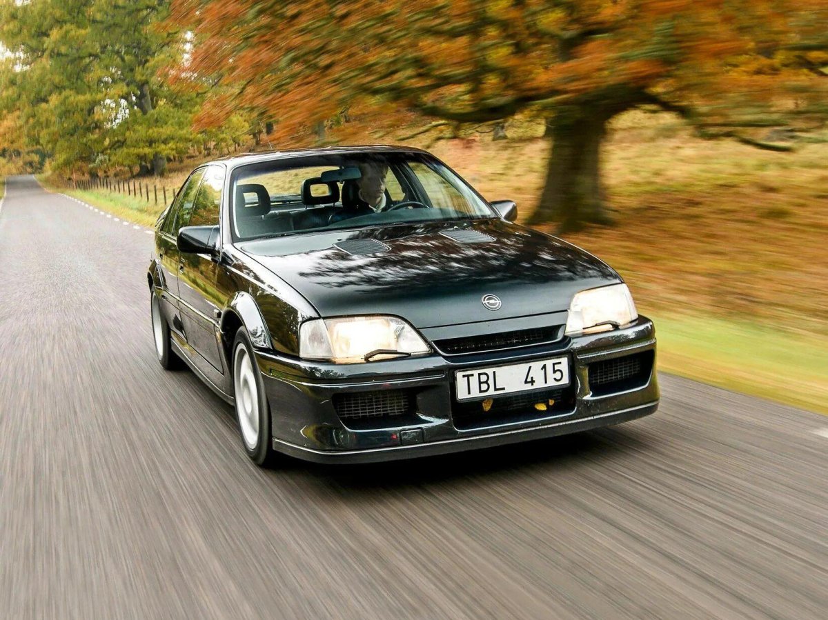 Opel Omega Lotus 3.7
