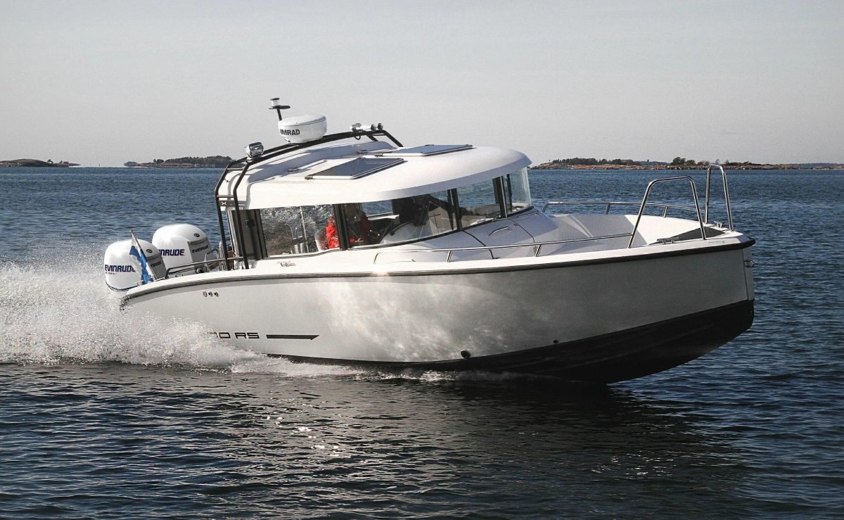 Катер XO 270 RS Cabin