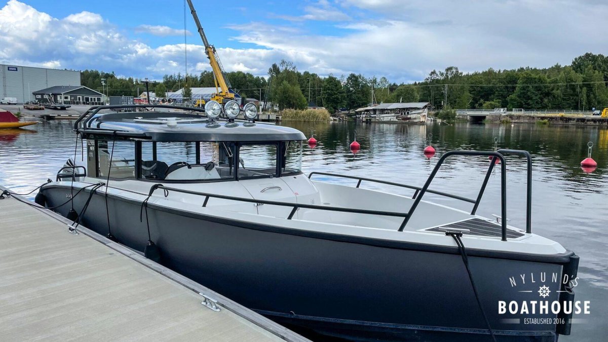 Катер XO 270 RS Cabin
