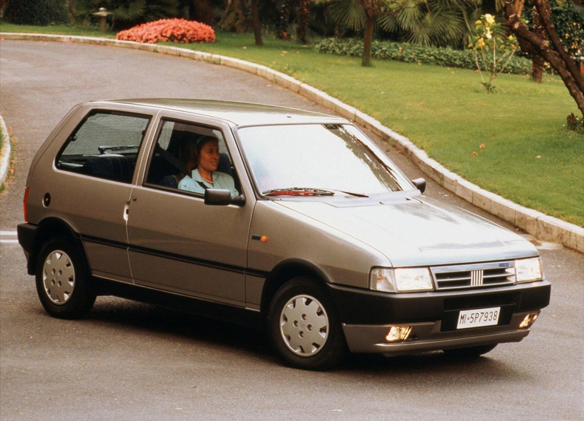 Фиат уно 1990