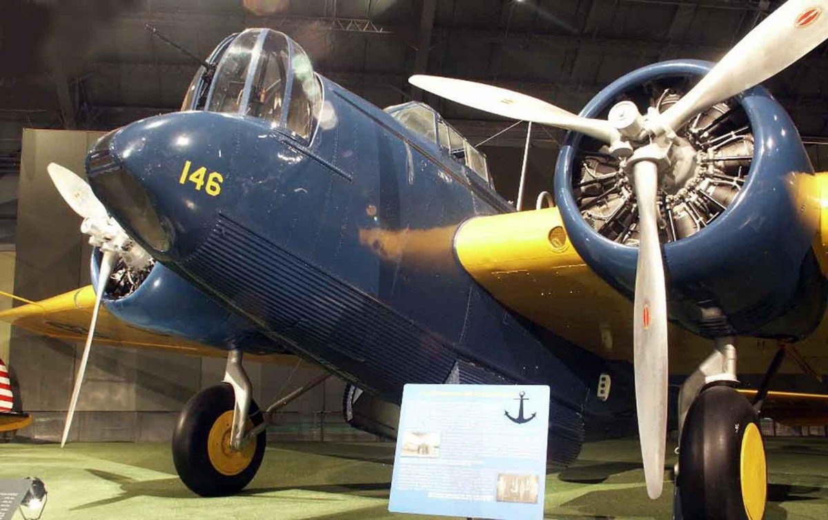 Martin b-10b