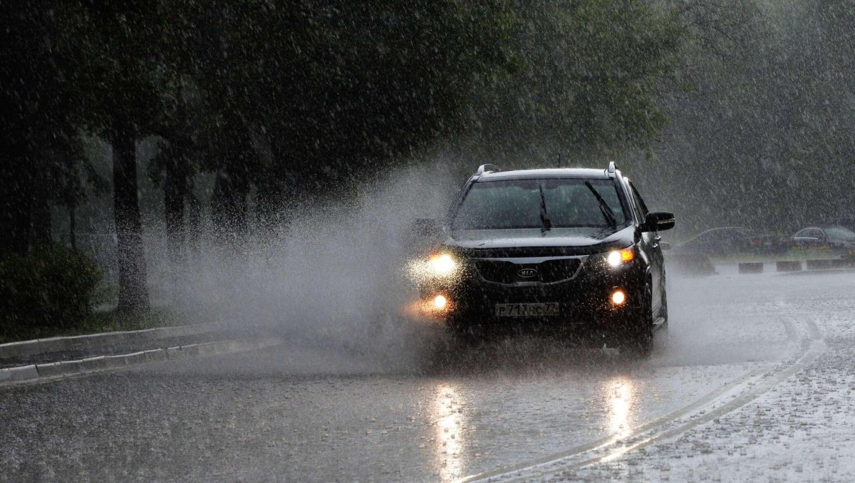 Дорога дождь машина