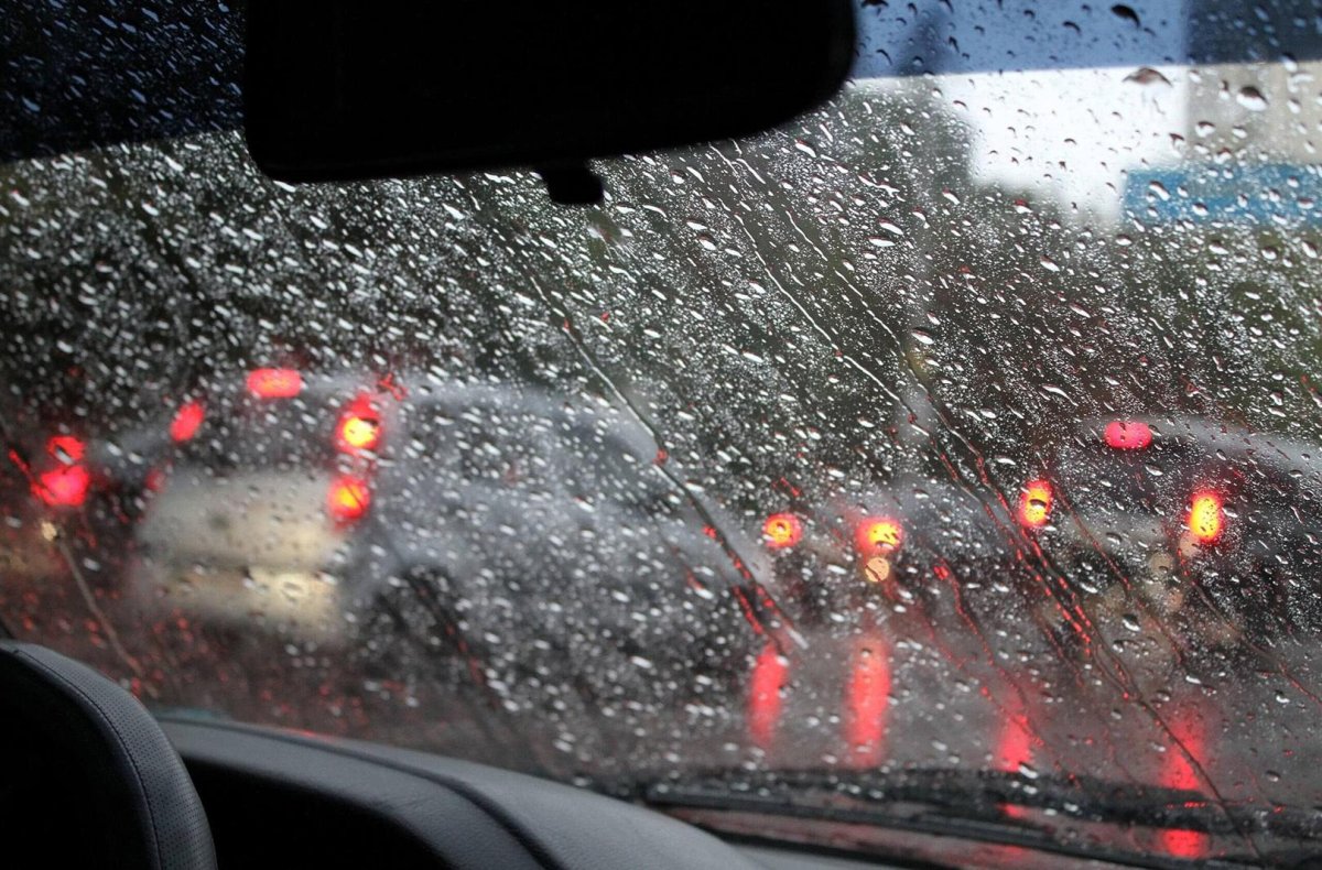 Дождь машина