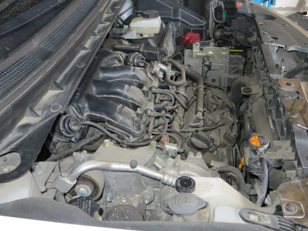 Мурано z50 подкапотное пространство