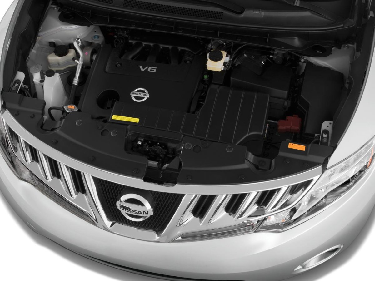 Ниссан Мурано z50 моторный отсек