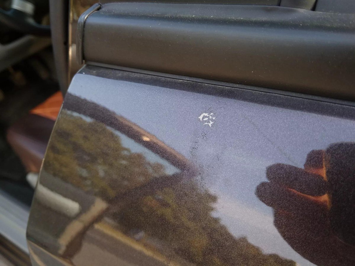 Разъело лак на авто