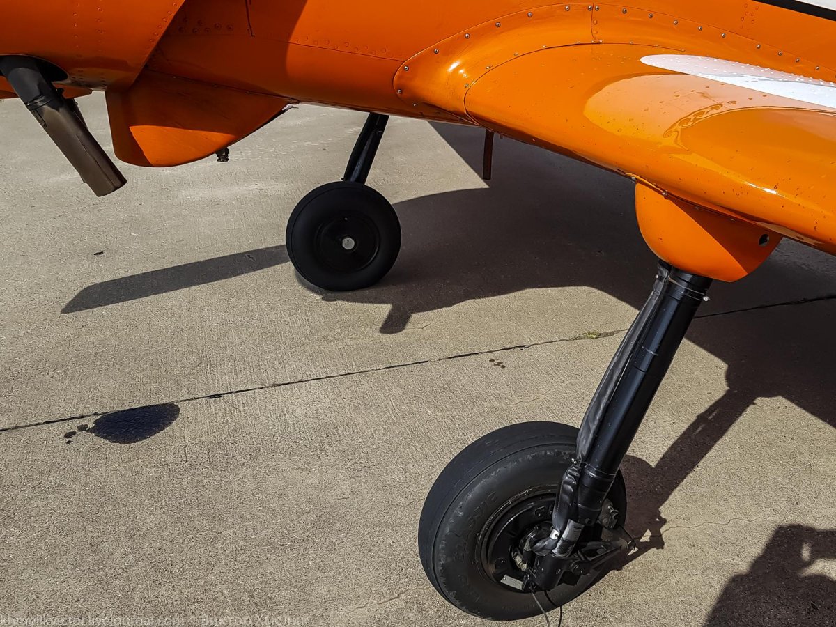 Plane Yak-50