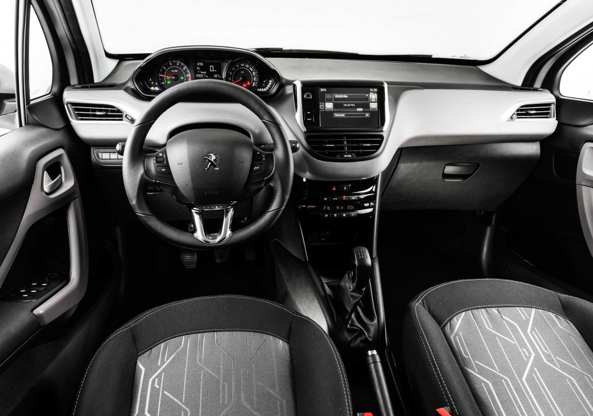 Peugeot 208 Interior