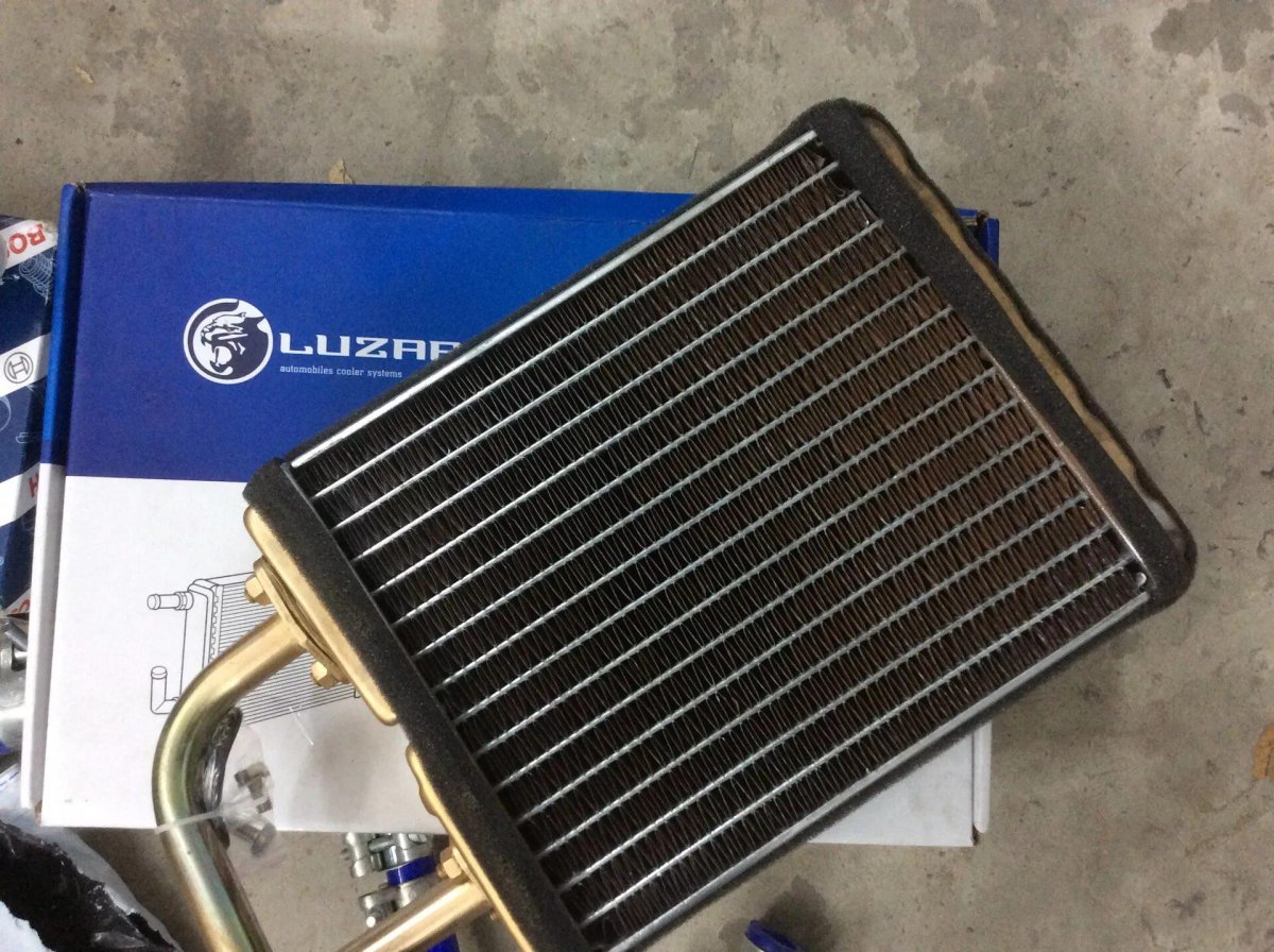 Радиатор отопителя ВАЗ 21214