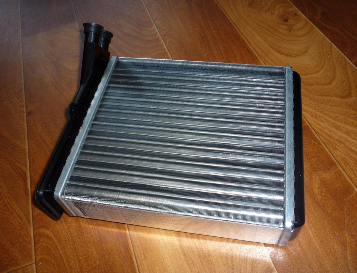 Радиатор печки Нива Шевроле