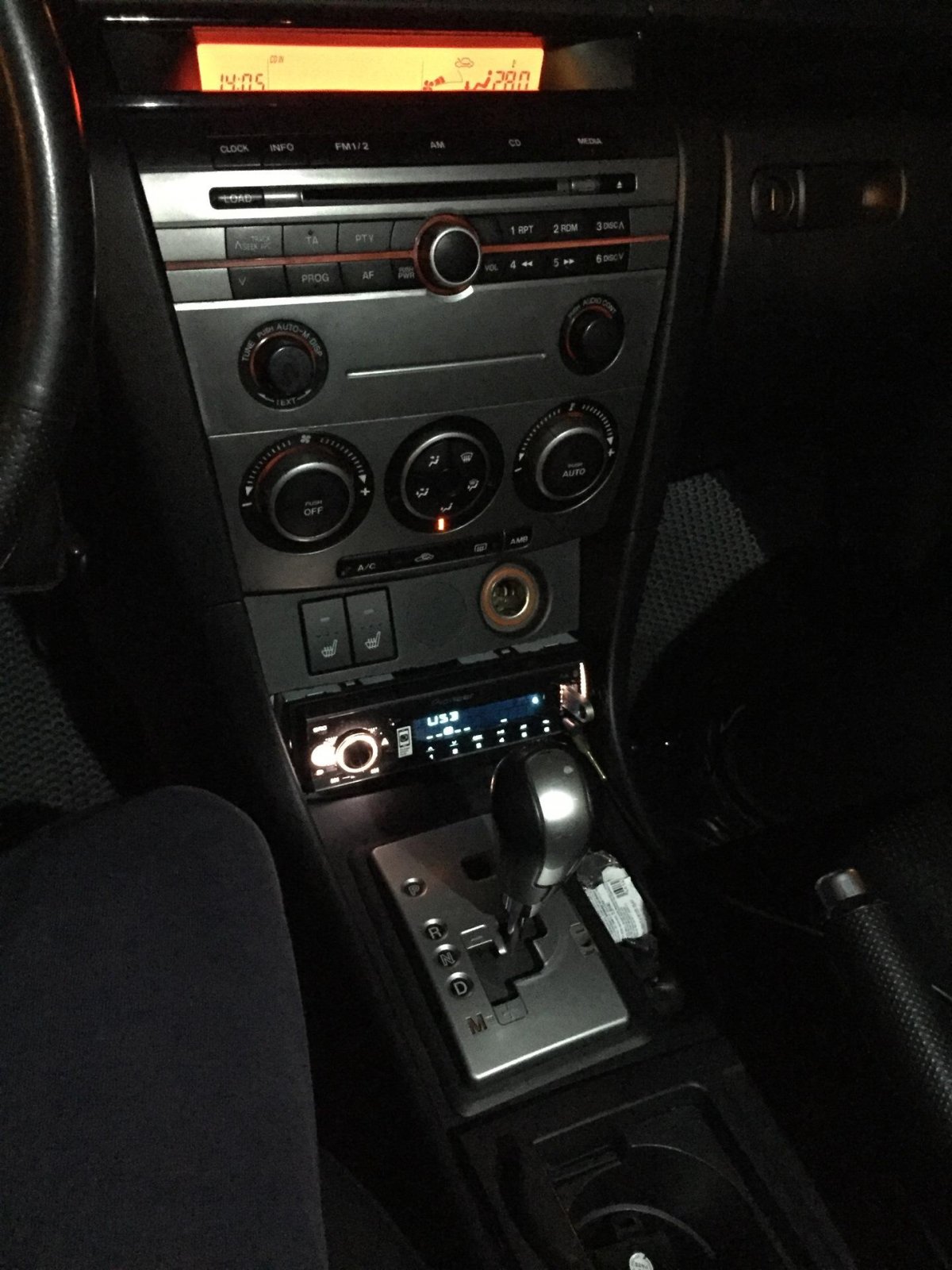 Мазда 3 БК магнитола 2 din