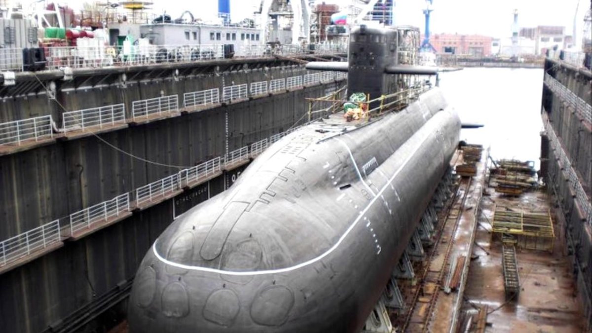 Подводная лодка 677 Лада