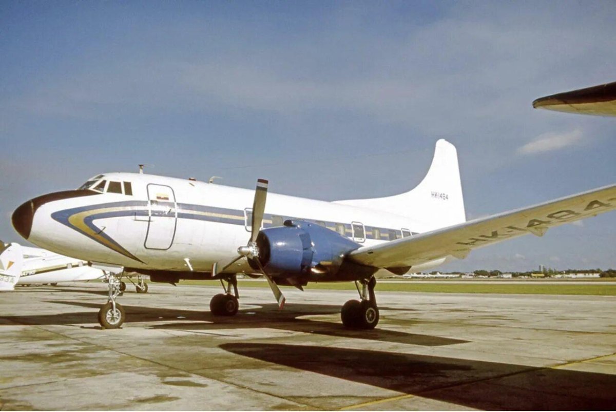 Martin 2-0-2