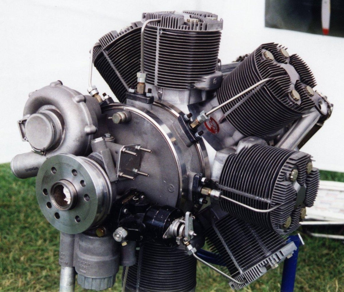 Двухтактный авиадизель м-305