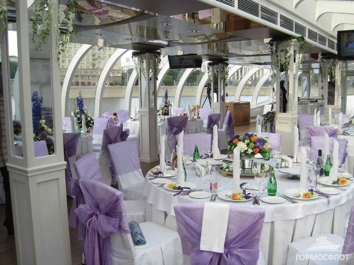 Теплоход капелла Radisson