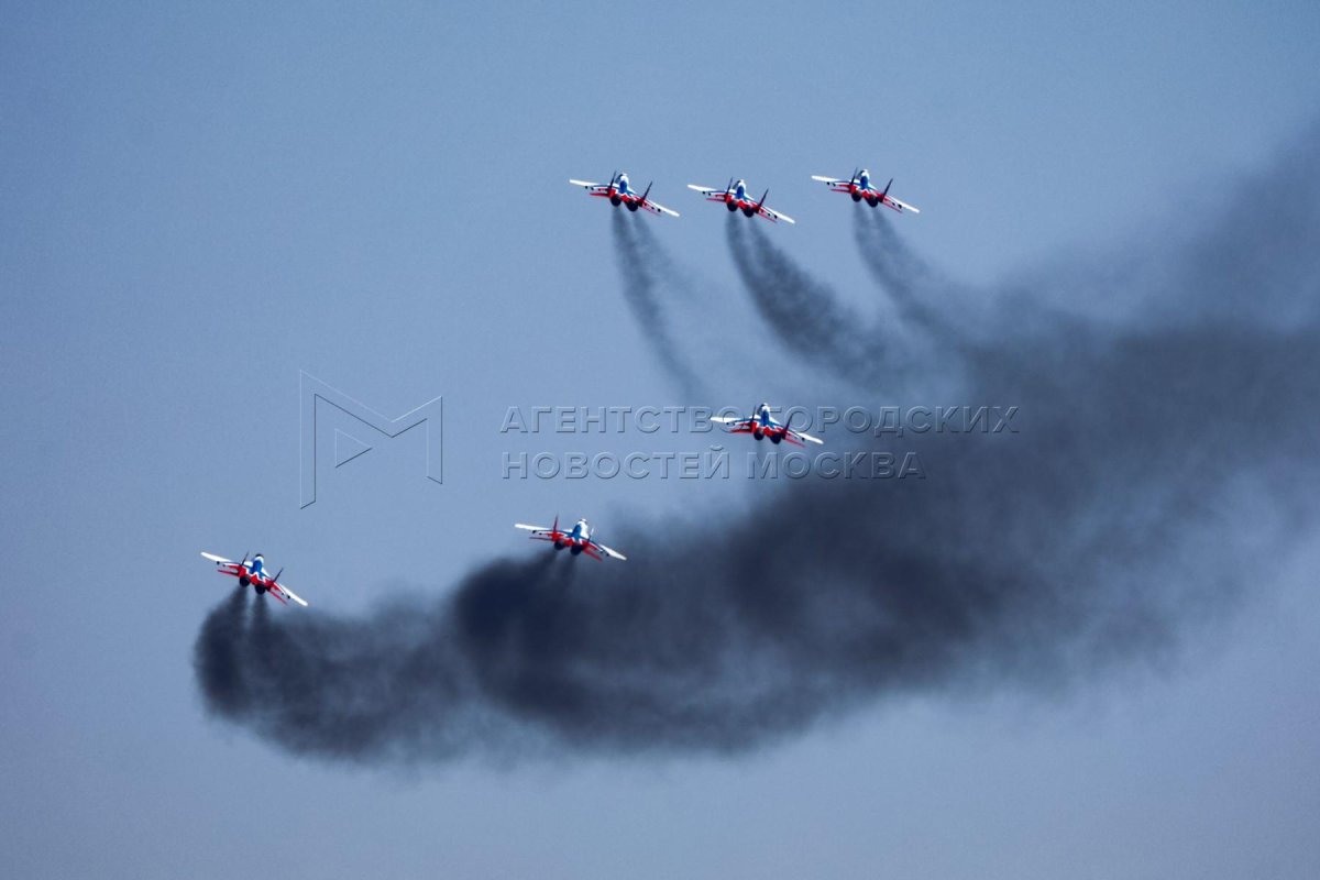 Стрижи Авиационная группа высшего пилотажа