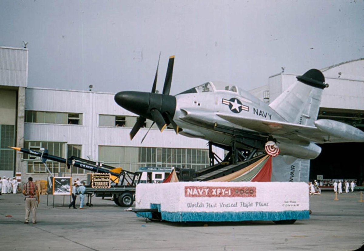 Самолет Convair XFY-1 Pogo