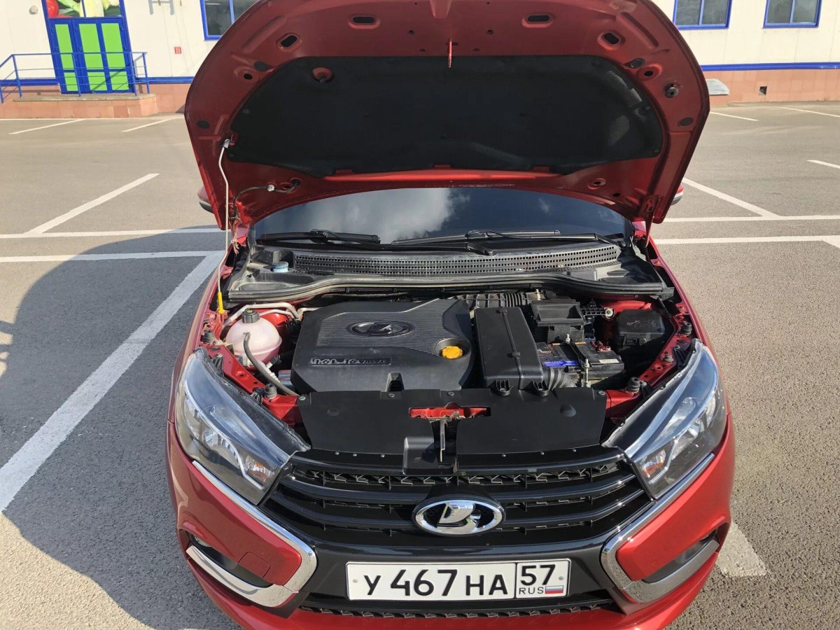 Подкапотка Лада Веста 1.6