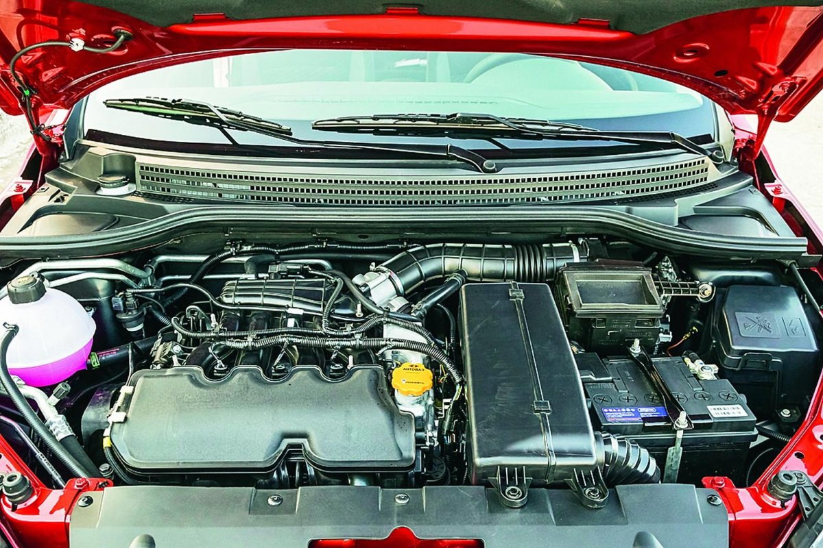 Моторный отсек Лада Веста