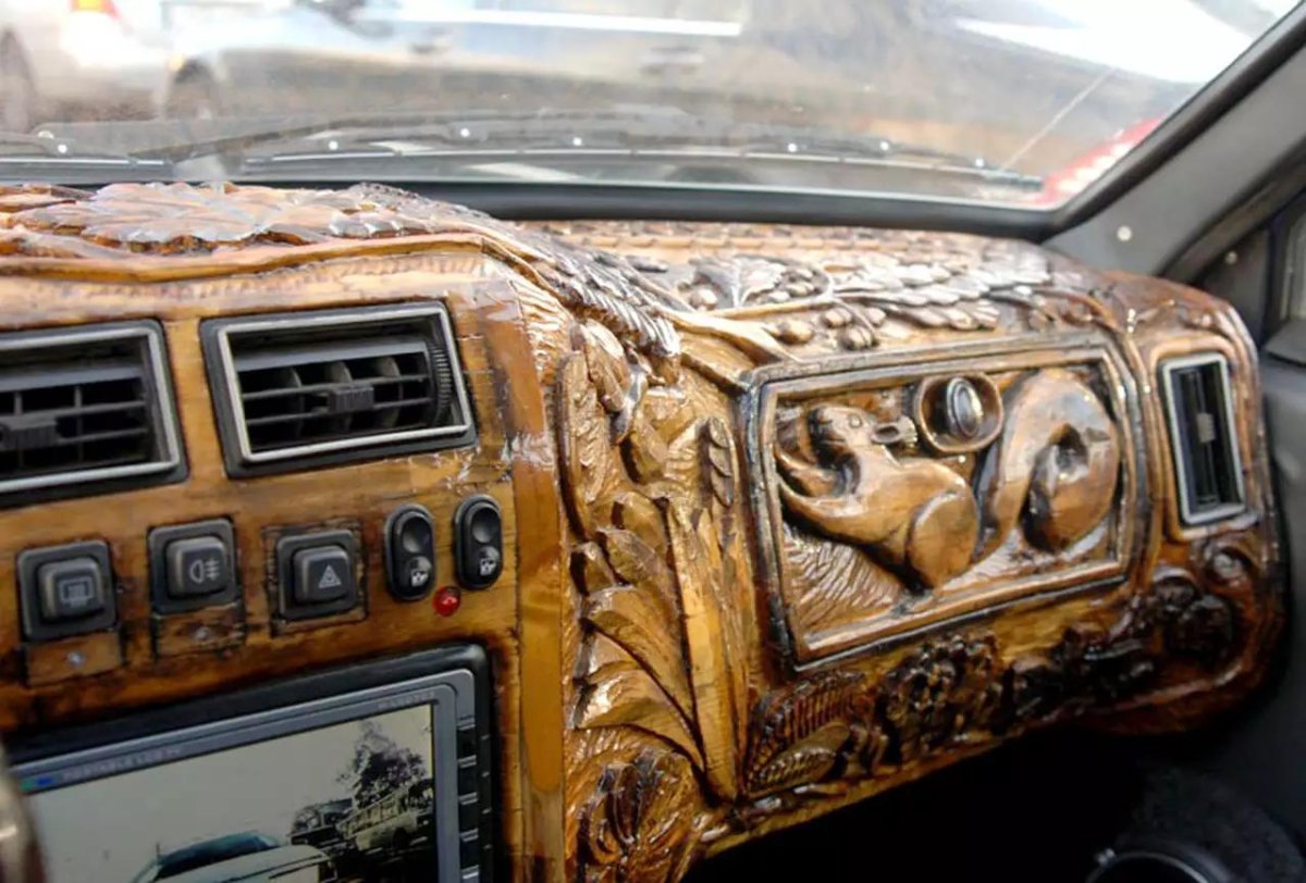 Салон ВАЗ 2112 под дерево