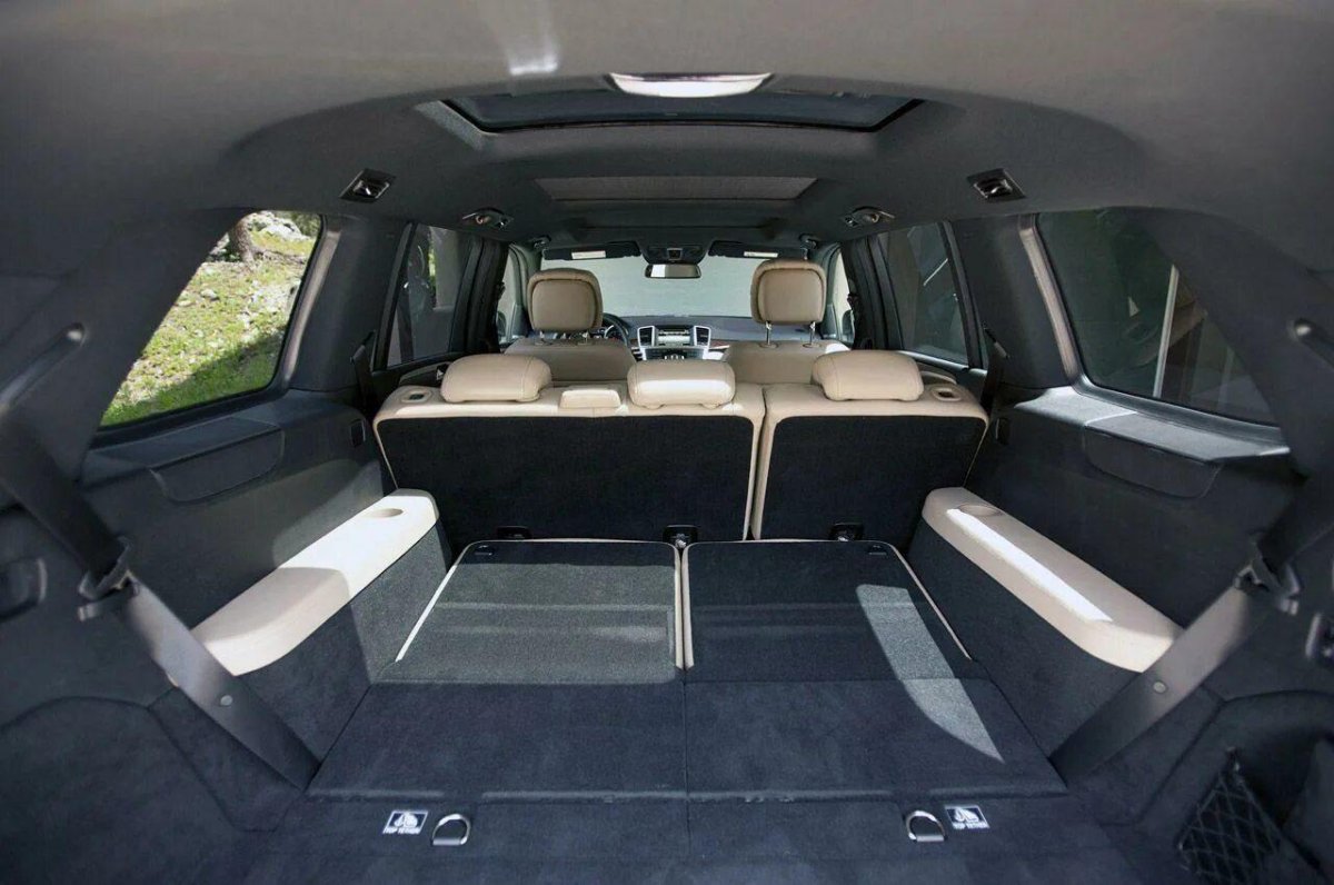 Mercedes Benz gl 350 салон сзади