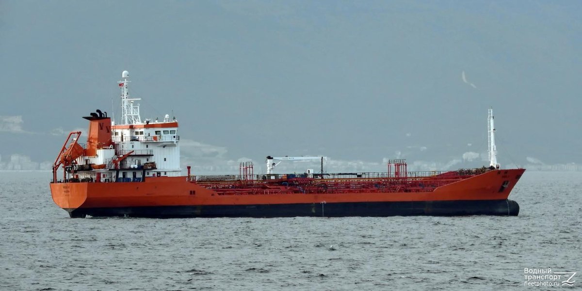 Грузовые суда