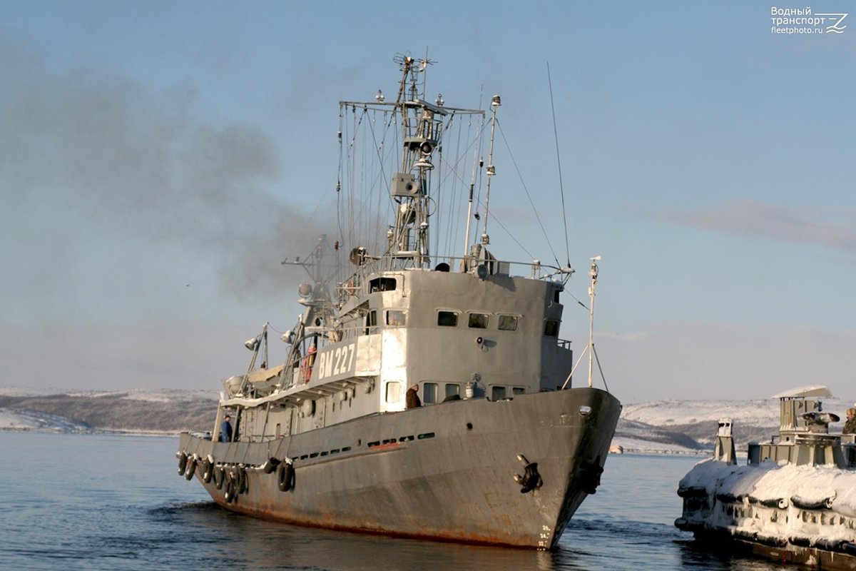 Водолазный катер «ВМ-250»