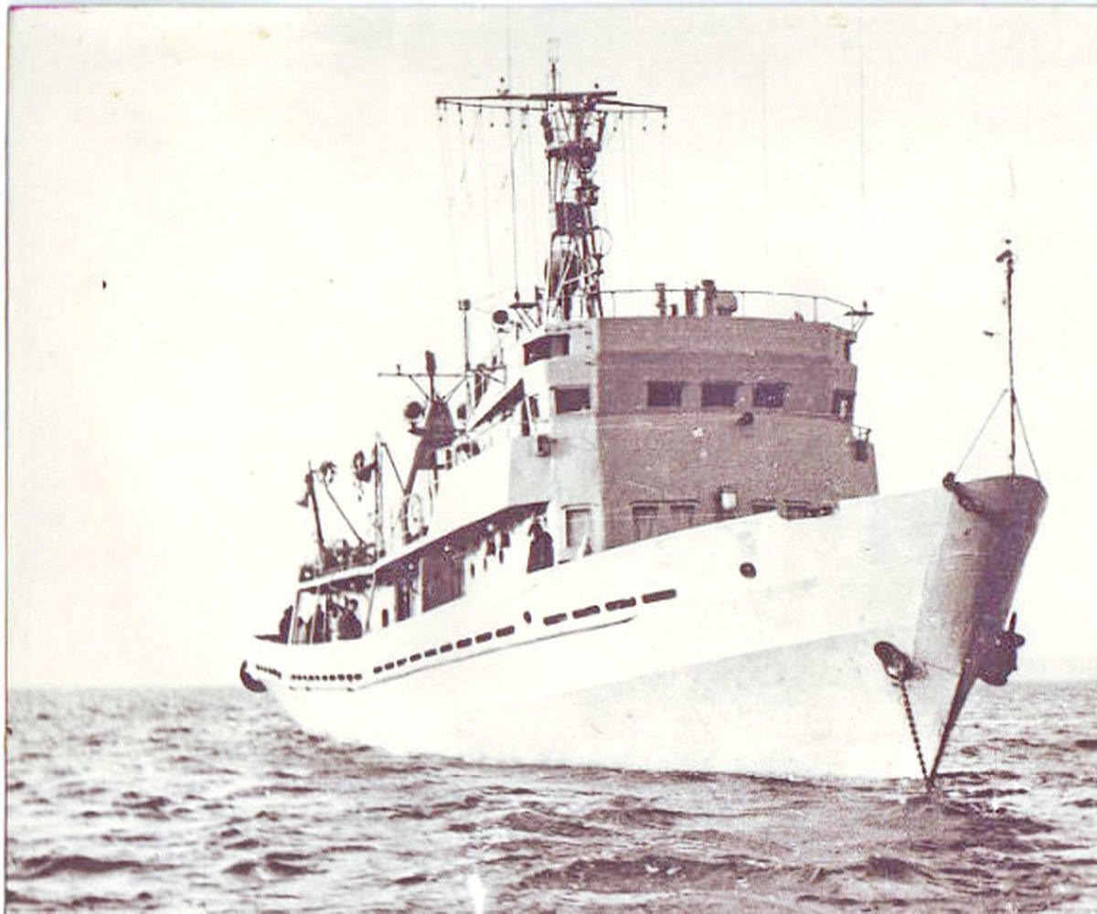 ВМ-12 водолазный бот