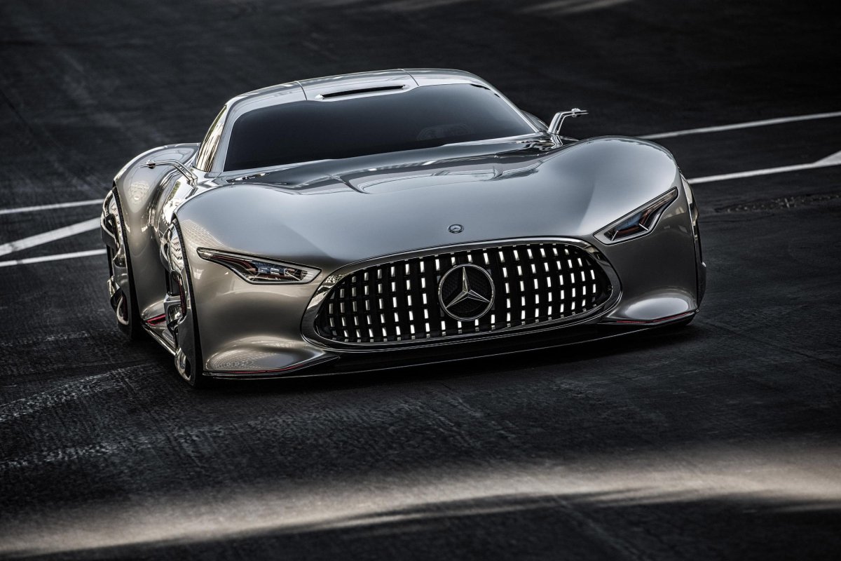 Мерседес AMG Vision Gran Turismo Брюс Уэйн