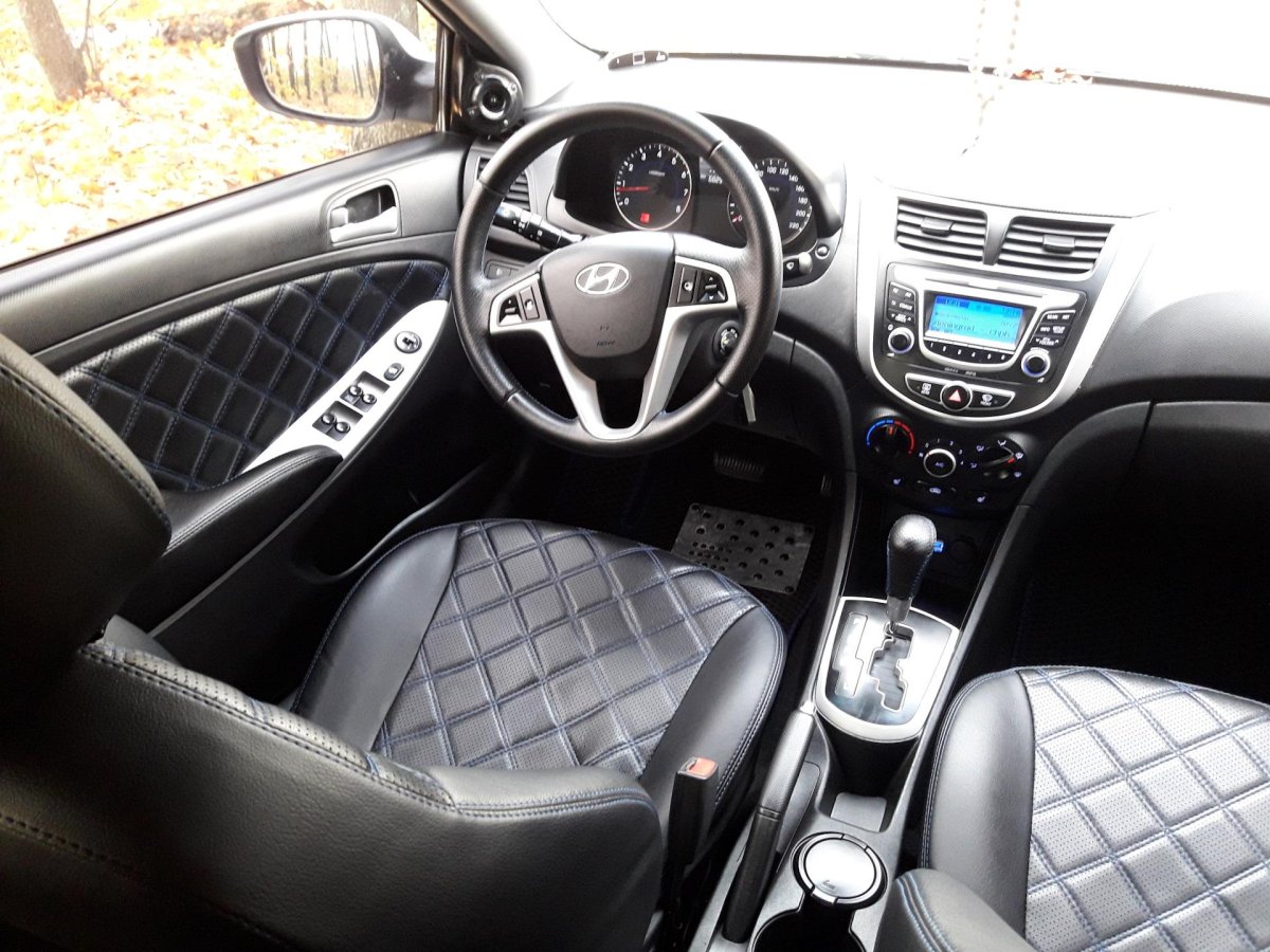 Hyundai Solaris 2013 салон