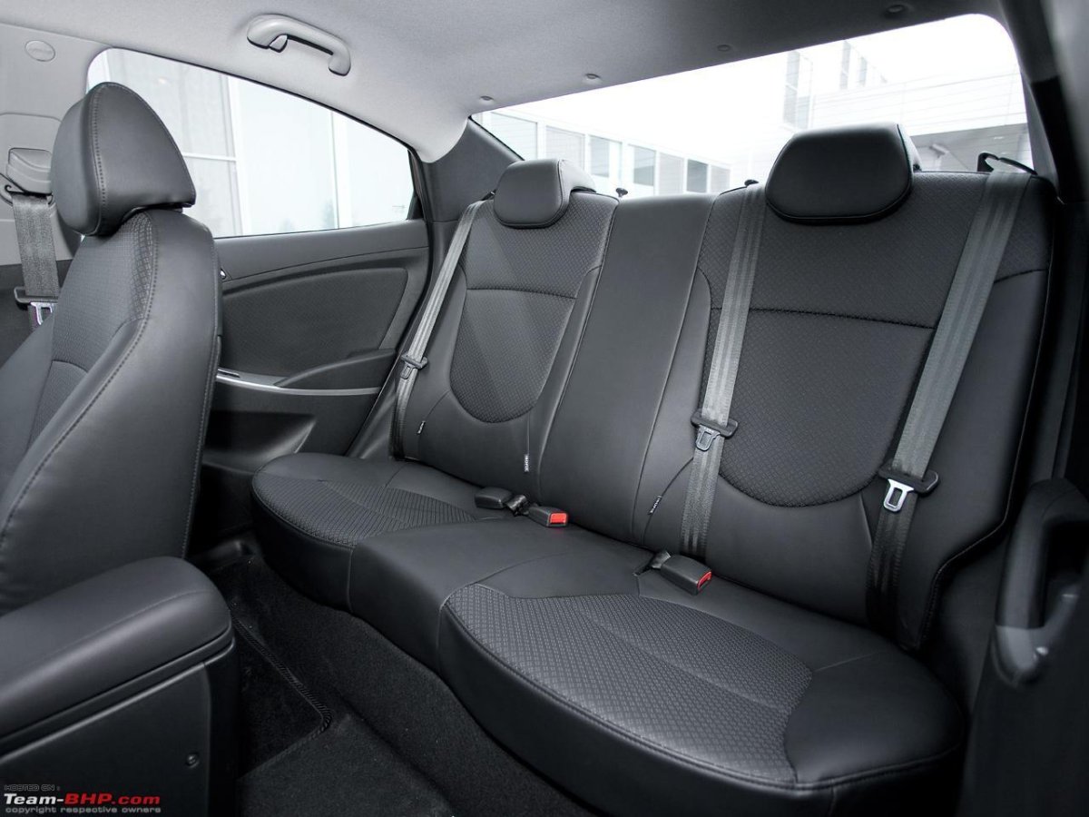 Солярис 2012 салон сзади