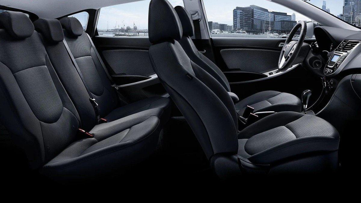 Hyundai Solaris 2014 седан салон