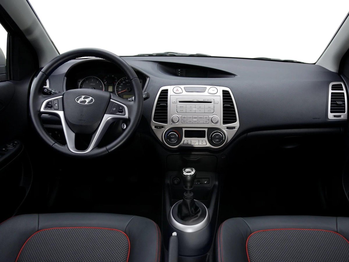 Хендай ай 20 салон