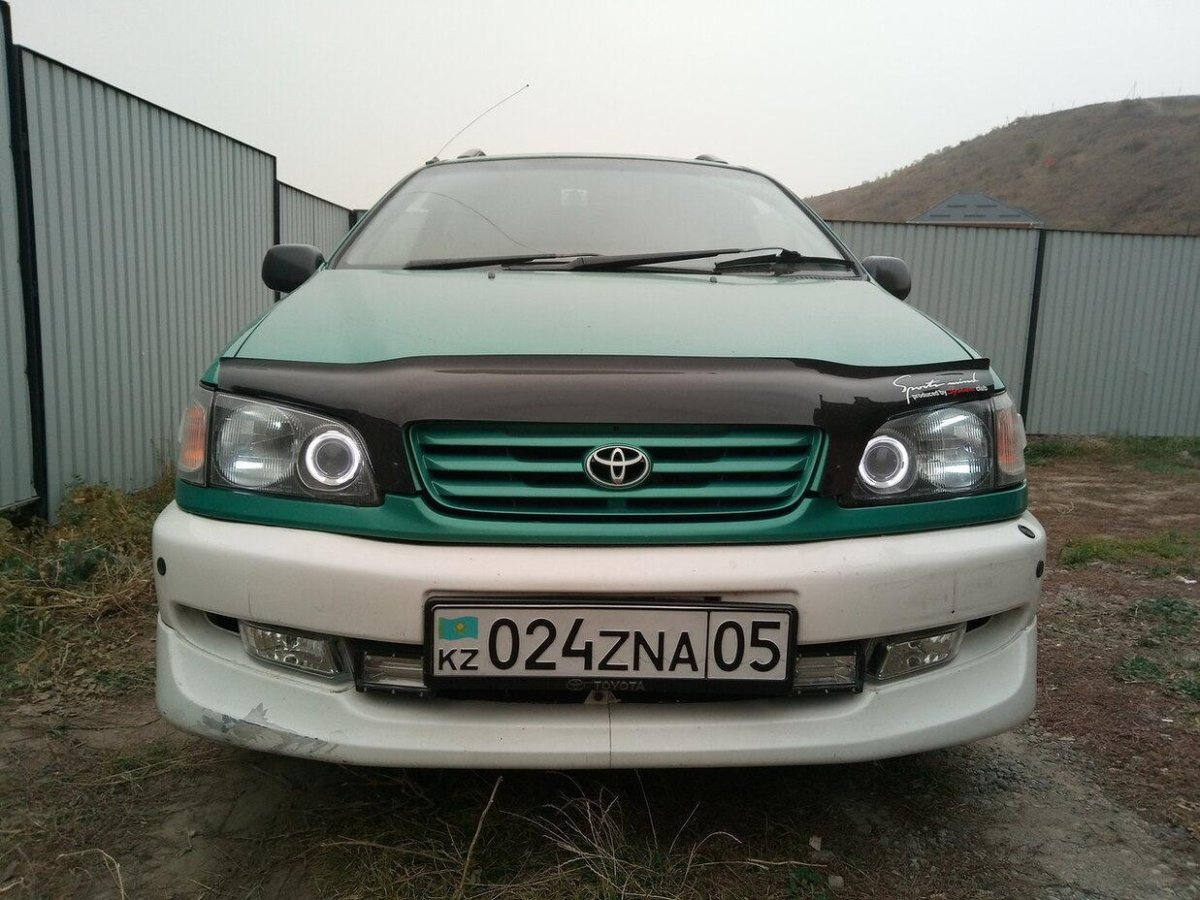 Фара Toyota ipsum sxm10 линзы