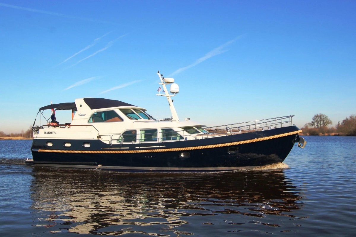 Яхта Linssen Grand sturdy 500