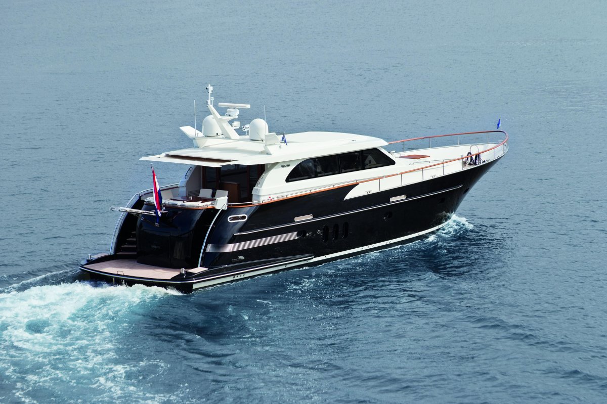 Модель: Wim van der Valk Continental II яхта