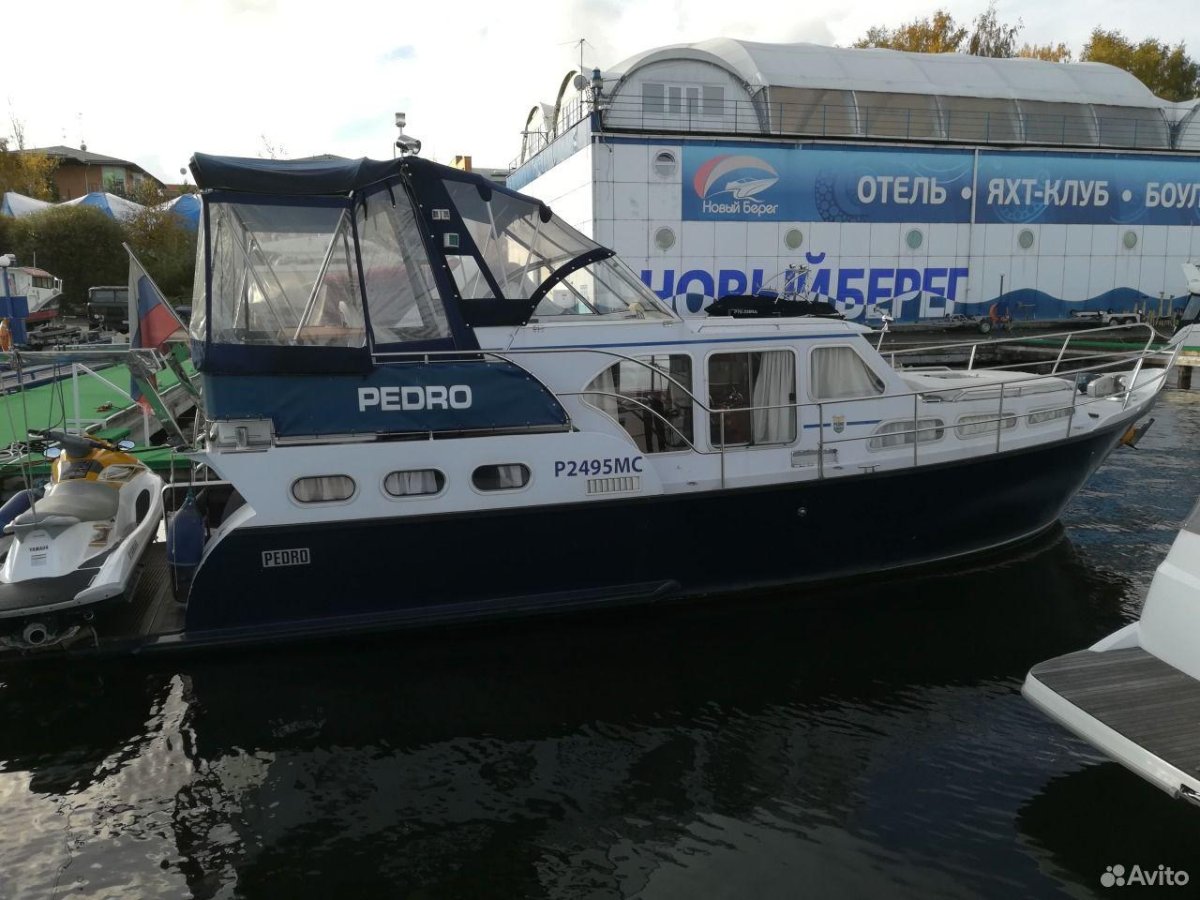 Голландские стальные моторные яхты