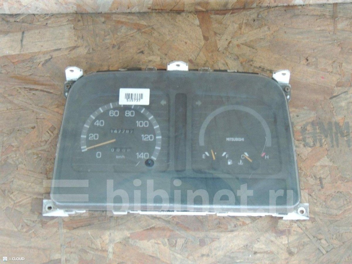 Митсубиси Фусо Кантер панель приборов